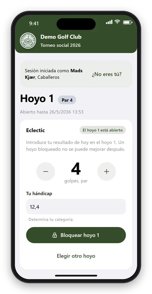 Bloquear un hoyo en Eclectic: el jugador marca 4 golpes en el hoyo 1, par 4, indica su hándicap y pulsa Bloquear hoyo 1